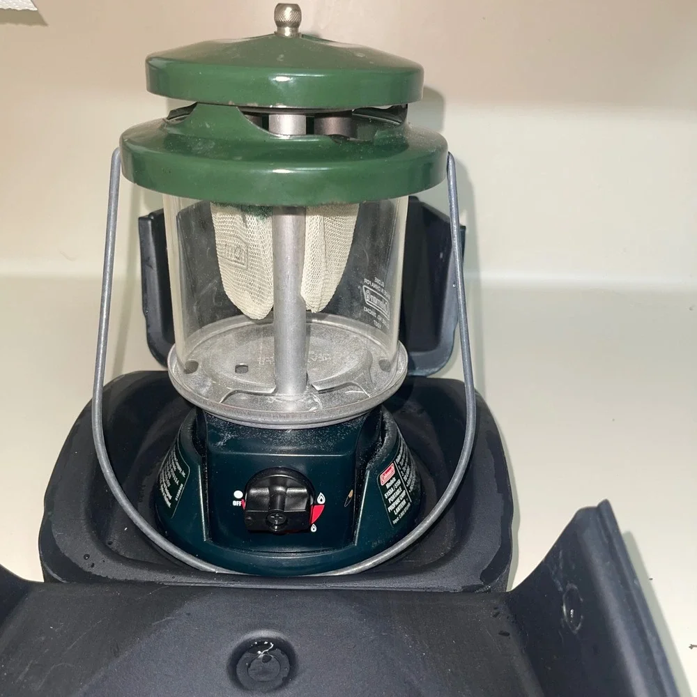 Coleman‎ 5155A 5158 Propane Lantern w/ Case INSTAStart Never Used Clean